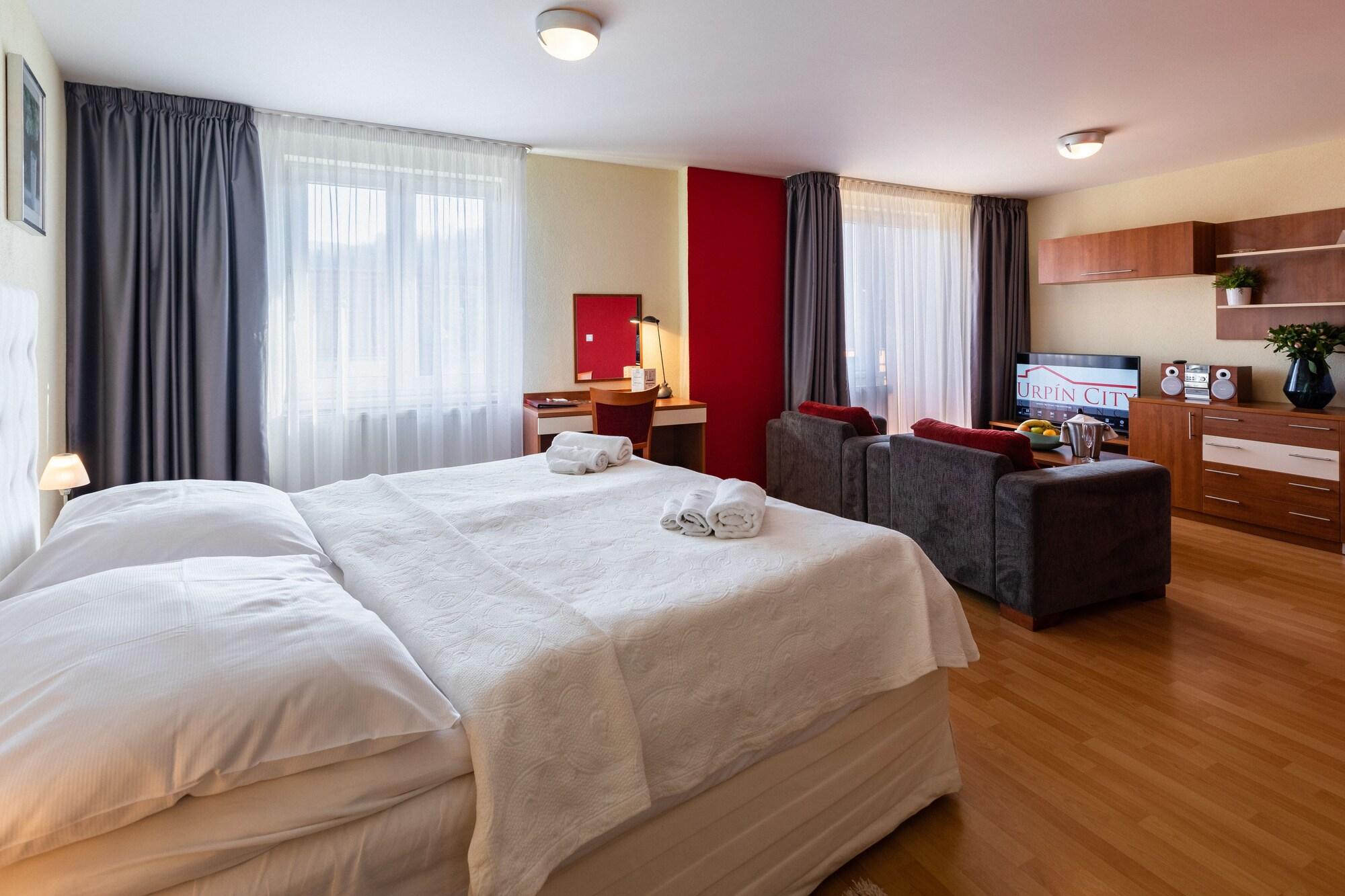Urpin City Residence Banska Bystrica Exterior photo